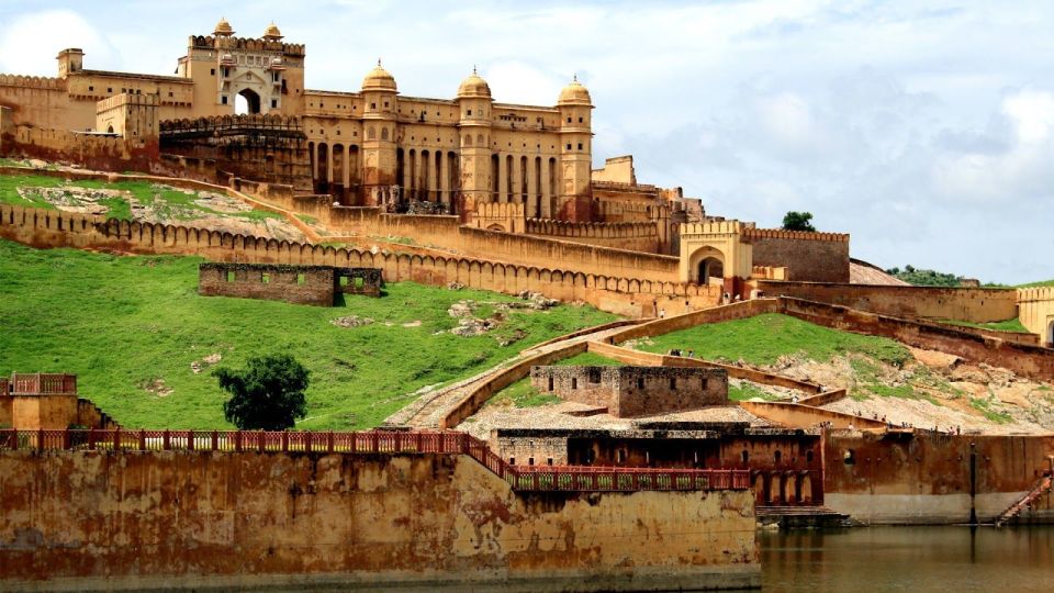 06 Days Golden Triangle Tour with Ranthambore Safari - Day 5 Ranthambore again, plus Abhaneri to Agra