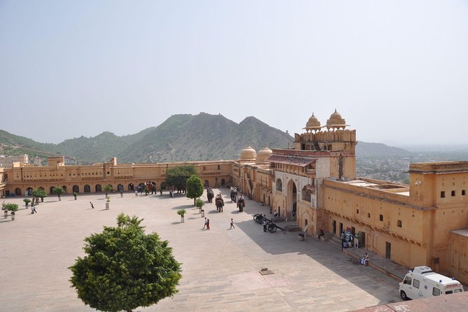 07 Days Golden Triangle Tour with Mathura & Vrindavan - Craft stops in Agra and Jaipur: how to shop with a purpose