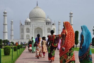 1-Day Trip to The Taj Mahal, Agra from Delhi by Super-fast Train - 7:20am pickup to Agra Cantt: how the day stays organized