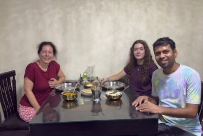 10-Day Private Golden Triangle Tour With Jodhpur Udaipur Pushkar - Day 1 Delhi: Bangla Sahib and Agrasen Stepwell Set the Tone