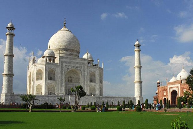 11 Days Golden Triangle & Varanasi With Luxury Accommodation,internal Flights - Key things to know before you go
