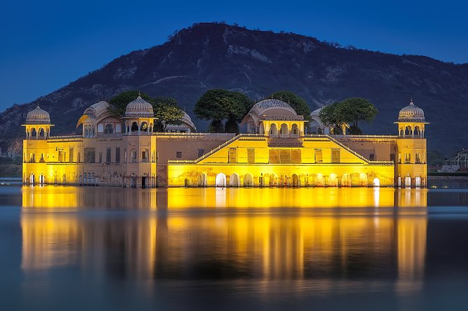 11 Days Golden Triangle & Varanasi With Luxury Accommodation,internal Flights - Sunrise Taj Mahal and Agra Fort: when the timing matters