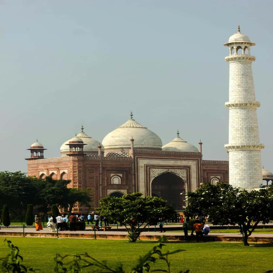 2 Day All Inclusive Taj Mahal & Agra City Tour From Banglore - Agra Fort: Mughal Power You Can Walk Through