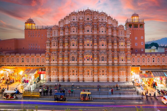 3 Day Luxury Golden Triangle Tour to Agra & Jaipur from New Delhi - Delhi in one day: Qutub Minar, Mughal mausoleums, and Old Delhi lanes
