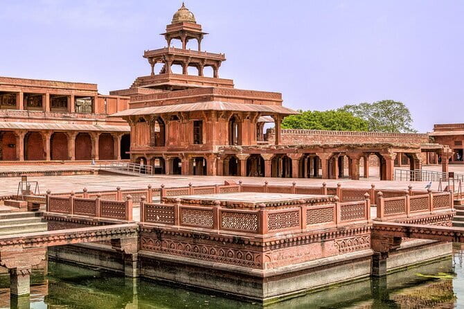3-Day Private Golden Triangle Tour to Agra and Jaipur from Delhi - The human factor: drivers and guides that make the day feel safe