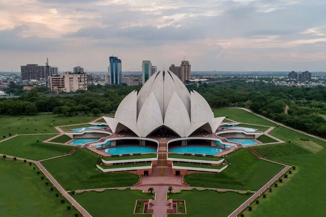 3 Days Luxury Golden Triangle Tour - Day 2 in Agra and the ride to Jaipur: Taj Mahal sunrise, Agra Fort, and Fatehpur Sikri