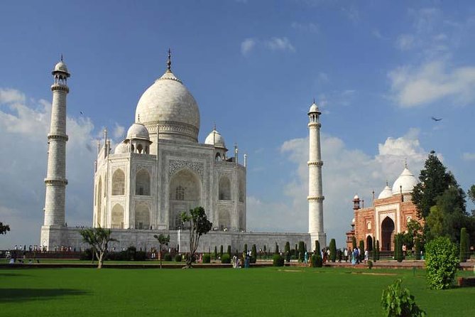 3 Days Private Luxury Golden Triangle Tour from Delhi - Private driver, AC car, and hotel rhythm: the logistics you’re paying for
