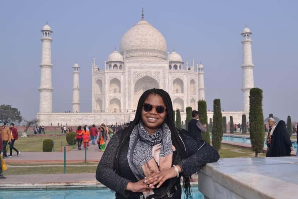 4 Days Private Luxury Golden Triangle Tour from Delhi - Fatehpur Sikri on the road to Jaipur: the Ghost City pause