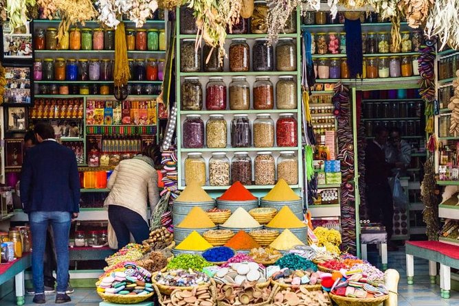 4-Hour Old Delhi Evening Walking Tour with Local Dinner & Guide - Should you book this Old Delhi evening walking tour?