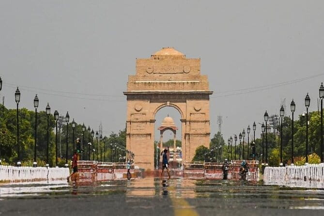 5-Day Golden Triangle Delhi Agra Jaipur Tour with Leopard Safari - Day 3 Jaipur: Hawa Mahal, City Palace, Jantar Mantar, and the quieter sights
