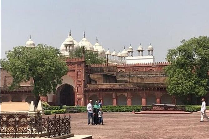 5-Day Golden Triangle Tour: Explore Delhi, Agra, and Jaipur - Day 1 in Delhi: Jama Masjid lanes, spice markets, and Qutub Minar