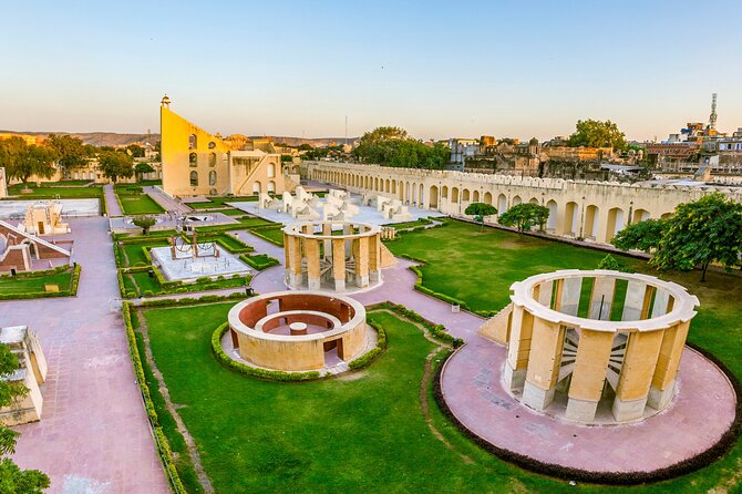 5-Day New Delhi to Agra and Jaipur Tour - India Golden Triangle - Day 4 in Jaipur: City Palace, Hawa Mahal, and Jantar Mantar