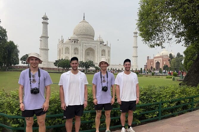 5-Days Luxury Golden Triangle Tour to Agra and Jaipur From Delhi - Day 3: Taj Mahal at sunrise, then Fatehpur Sikri to reach Jaipur