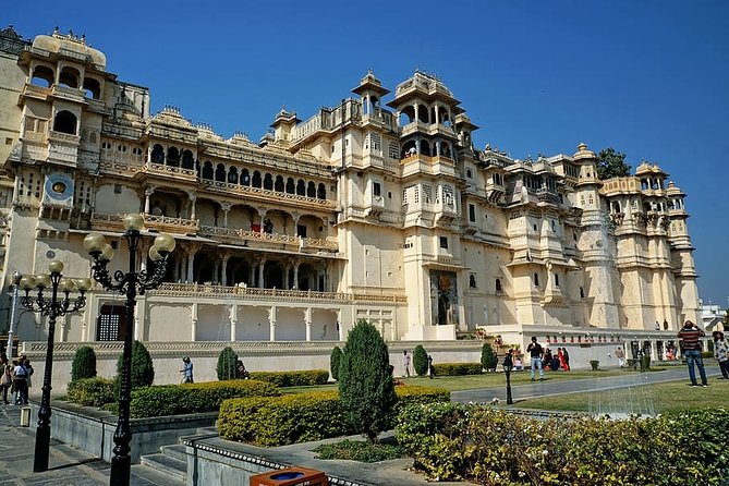 6 Day Delhi Agra Jaipur Udaipur Tour-Golden Triangle with Udaipur - Golden Triangle plus Udaipur: what this route feels like