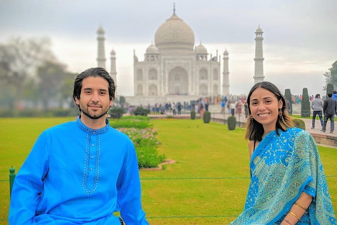 6-Day Golden Triangle Tour with Ranthambore Tiger Safari - Fatehpur Sikri en route to Jaipur: Buland Darwaza and an abandoned city’s scale