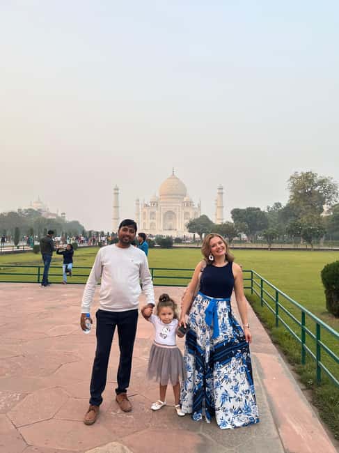 6 Day Golden Triangle Tour with Varanasi from Delhi - Jaipur half-day: City Palace, Jantar Mantar, and Amber Fort with Jal Mahal