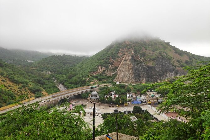 6 Days Private Golden Triangle Tour Packages - Day 6: Checkout, Final Delhi Drive, and Fly On