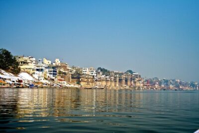 6 Days Private Golden Triangle Tour with Varanasi from Delhi - Day 1 in Delhi: Qutub Minar, Lotus Temple, and a Stepwell You’ll Remember