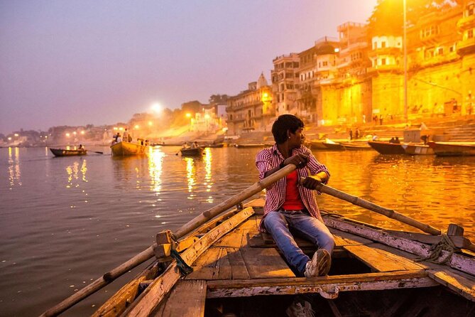 7 Days Golden Triangle Tour with Ranthambore & Varanasi Tour - Jaipur focus on Amber Fort: forts, palaces, and one long circuit day