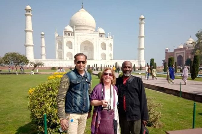 7 Days Private Luxury Golden Triangle Tour With Ranthambore - Delhi day-by-day: Old Delhi textures plus Mughal and modern landmarks
