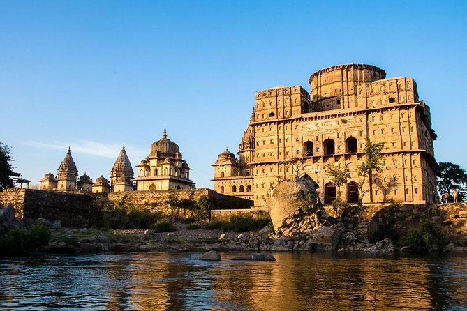9 - Days Private Golden Triangle Tour with Khajuraho & Varanasi - Delhi Sightseeing Mix: Chandni Chowk, Humayun’s Tomb, Qutub Minar, and the Big Government Edifices