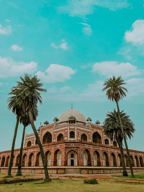 A full-day tour of Old & New Delhi Monument Express Entry - Humayun’s Tomb: Mughal-Era Design and a Link to the Taj Mahal