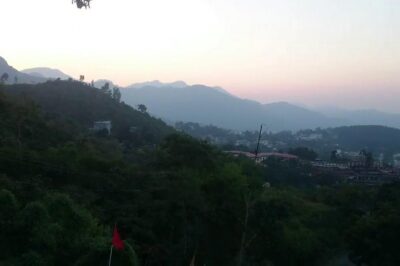 Affordable transfer from Delhi to Dehradun - Flexible Road Stops: Photos, Snacks, and Stretch Breaks
