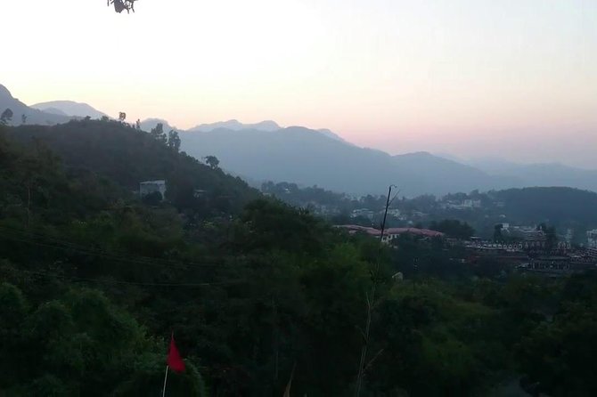 Affordable transfer from Delhi to Dehradun - Flexible Road Stops: Photos, Snacks, and Stretch Breaks