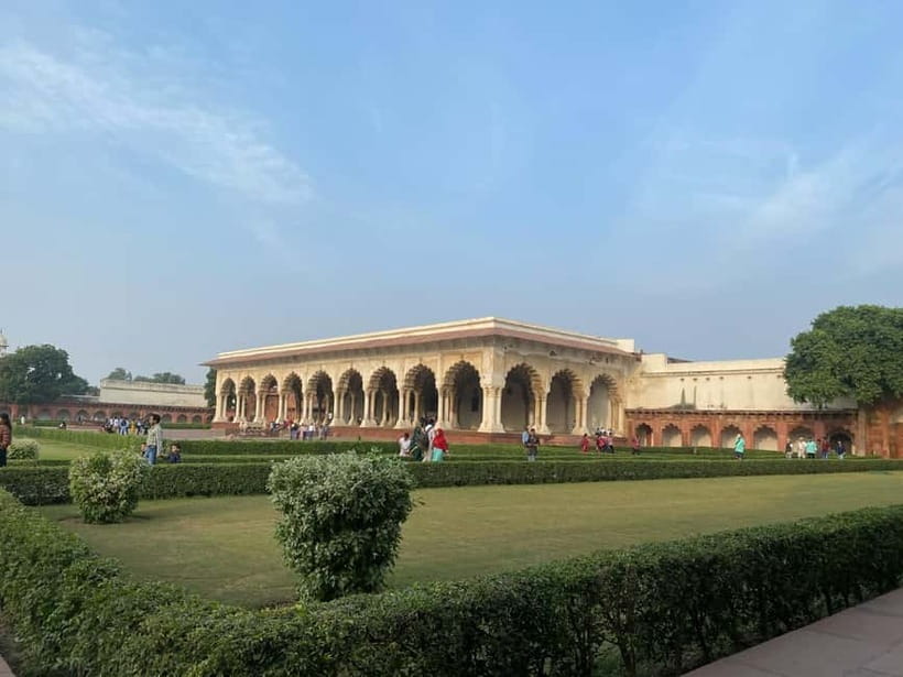 Agra: Private Sightseeing Half-Day Tour with Guide by Car - Taj Mahal stop: smart timing, guided story, and self-paced wandering