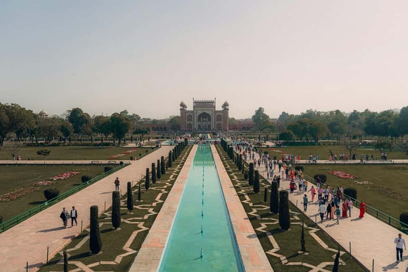 Agra: Private Sightseeing Half-Day Tour with Guide by Car - Practical tips so your day stays smooth