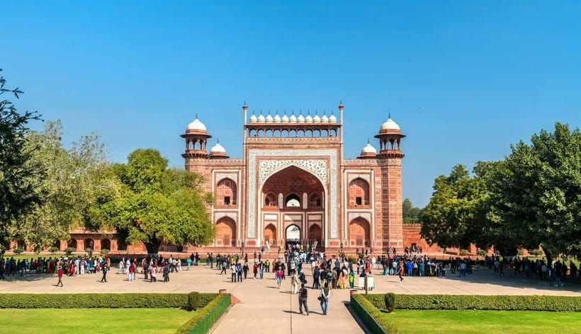 Agra: Skip-the-Line Taj Mahal & Agra Fort Private Tour - Price and value: what $5 per person is really about