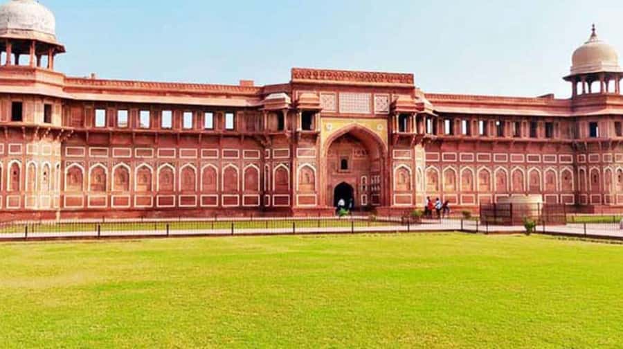 Agra: Taj Mahal Guided Tour with Fast Track Entry - Languages and Comfort: Getting Explanations You Can Actually Use
