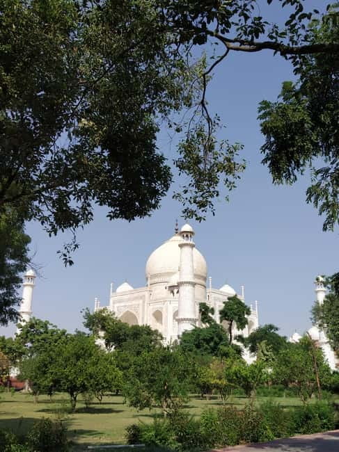 Agra: Taj Mahal Guided Tour with Photography & Rental Saree - Who This Tour Fits Best (and Who Should Skip It)