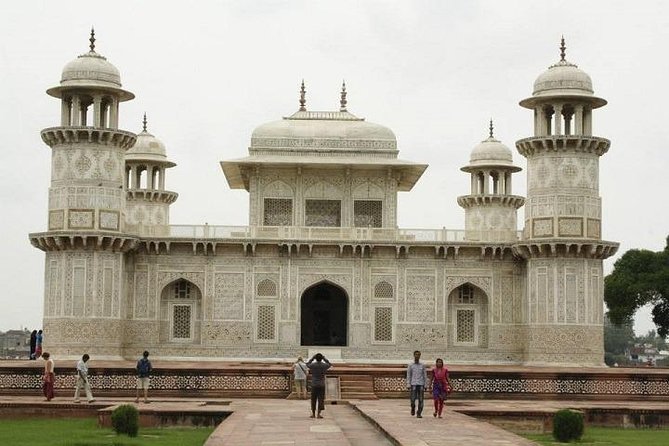 Agra Tour from Gurugram ( Taj Mahal Day Tour By Car ) - Agra Fort and Mughal-era stops: why your day should include more than one landmark
