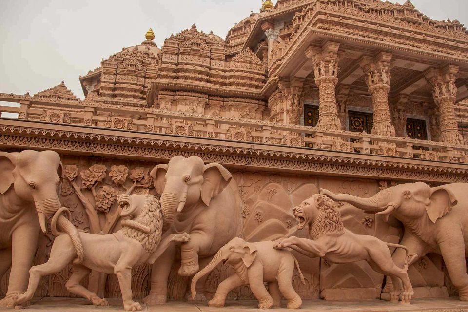 Akshardham Light & Fountain Show with Pick-up & Drop-off - Who should book this Akshardham light and fountain experience