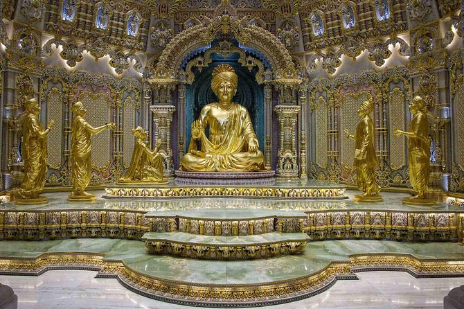 Akshardham Temple Tour Delhi, World's largest Hindu temple visit! - Who this Akshardham Temple Tour is best for