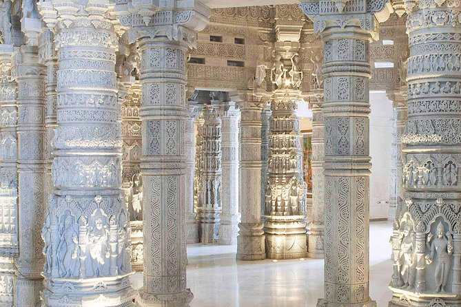 Akshardham Temple Tour Exhibition, Light & Water Show with Transfers - Who this tour suits best