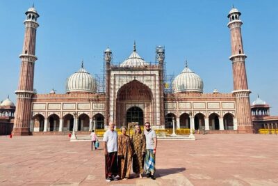 All Inclusive Full Day Old and New Delhi Tour with Entrance - Jama Masjid: a huge Friday Mosque that still works