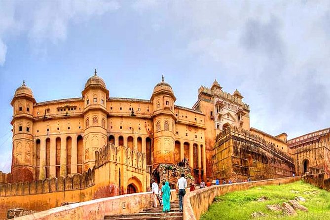 All-Inclusive Private Jaipur Day Trip from Delhi - Jantar Mantar: The UNESCO Observatory That Surprises People