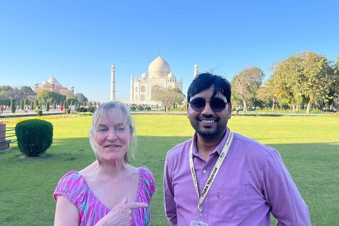 All-Inclusive Private Tour From Delhi To The Taj Mahal - The ride to Agra: private comfort for a long day