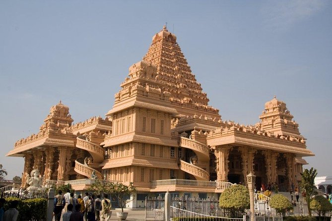 All-Inclusive Sacred Delhi: Private Full-Day Temples Experience - Birla Mandir (Lakshmi Narayan): A Clean, White-Marble Closing Reflection (Stop 8)