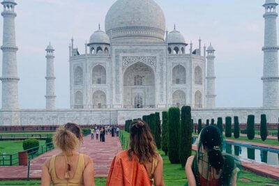 All Inclusive Same Day Taj Mahal and Agra Fort Tour from Delhi - Door-to-door pickup and the chauffeured drive you won’t have to manage