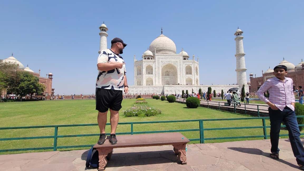 All-Inclusive Sunrise Taj Mahal, Agra Fort & Baby Taj Tour - Entering the Taj Mahal Before the Crowds