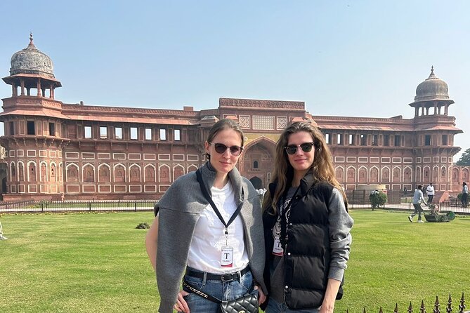 All Inclusive Taj Mahal, Agra Fort, Baby Taj Car with Local Guide - Price and value at $57 per person