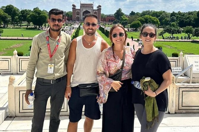 All Inclusive Taj Mahal, Agra Fort & Baby Taj Day Trip From Delhi - Getting Better Photos Without Getting Lost