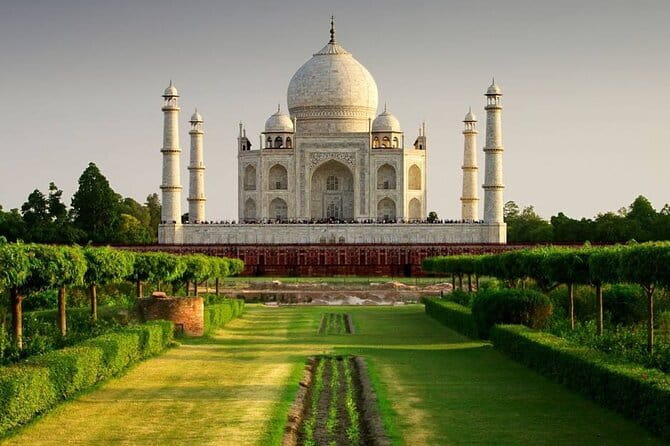 All Inclusive Taj Mahal, Agra Fort or Baby Taj Tour by SUV Car - What This Delhi-to-Agra SUV Tour Really Buys You