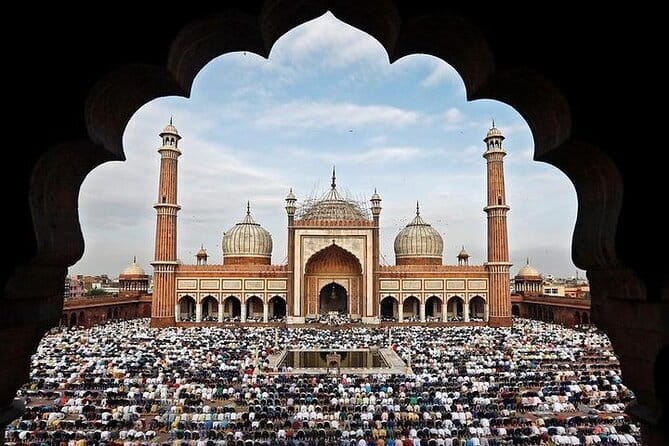 All Inclusive Taj Mahal, Agra Fort or Baby Taj Tour by SUV Car - Agra Fort UNESCO Stop: Mughal Power You Can Walk Through