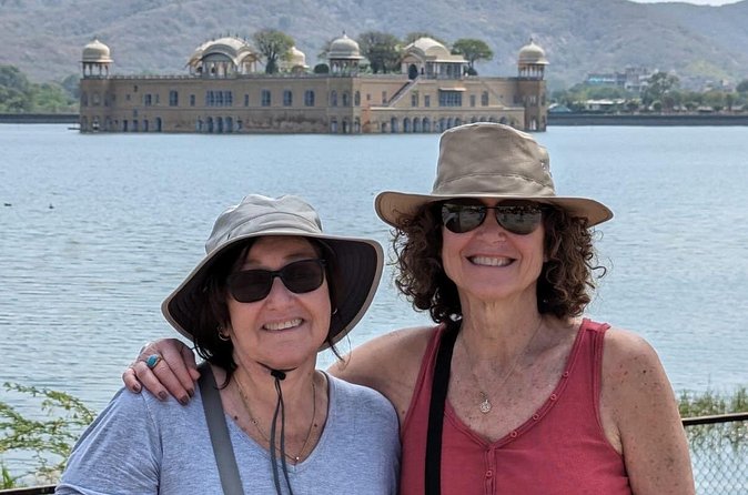 All Inclusive Taj Mahal Tour by Car—Most Selling Tour on Viator - Lunch at a 5-Star Hotel: Convenient, but Choose Your Option Carefully
