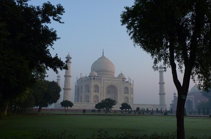 All Inclusive TajMahal Agra Fort Babytaj Day Tour by Car ex Delhi - How the Guide Changes Everything on a Crowded Day