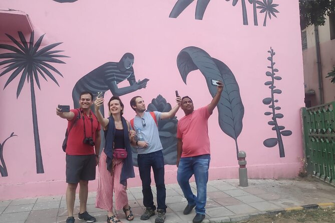 Art Attack: Explore Delhi's Artistic and Cultural Side - Guide approach, local tips, and how to get more out of the walk